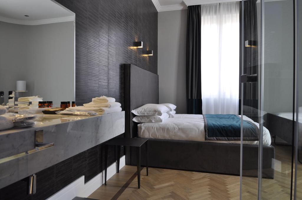 Place 24 Suites & Wellness Rome Bilik gambar