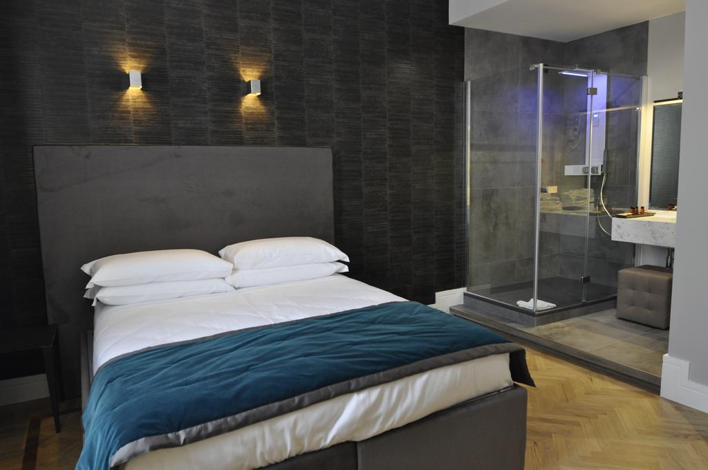 Place 24 Suites & Wellness Rome Bilik gambar